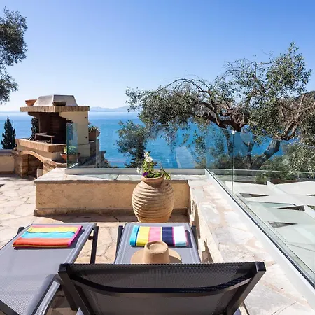 Villa Lookout *
